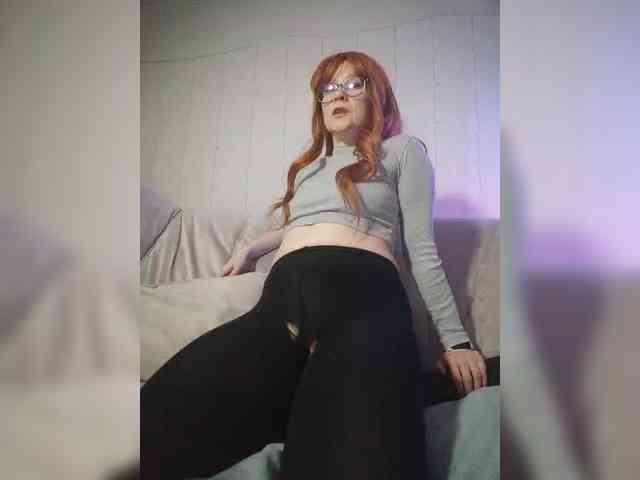 Mary_Traxwell webcam