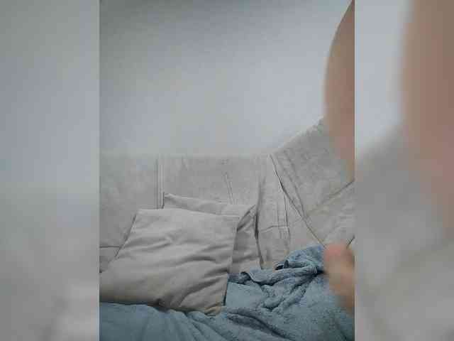 Mary_Traxwell webcam