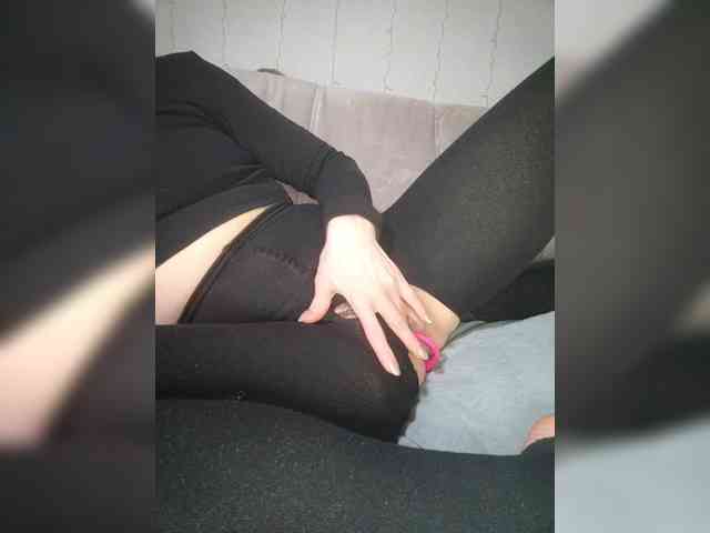 Mary_Traxwell webcam