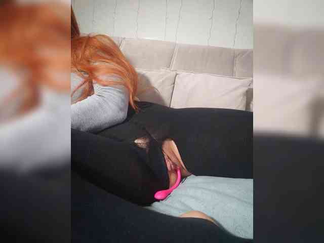 Mary_Traxwell webcam