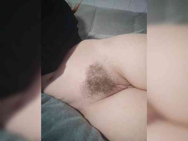 Mary_Traxwell webcam