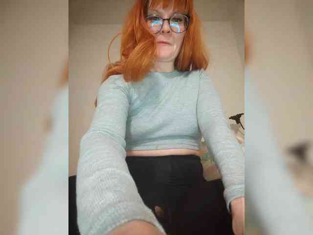 Mary_Traxwell webcam