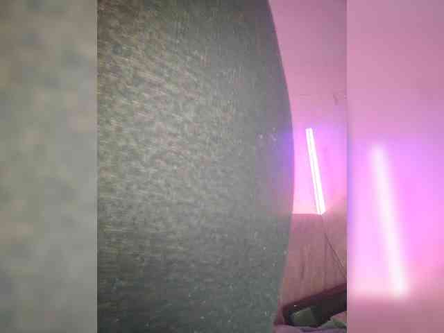 Mary_Traxwell webcam