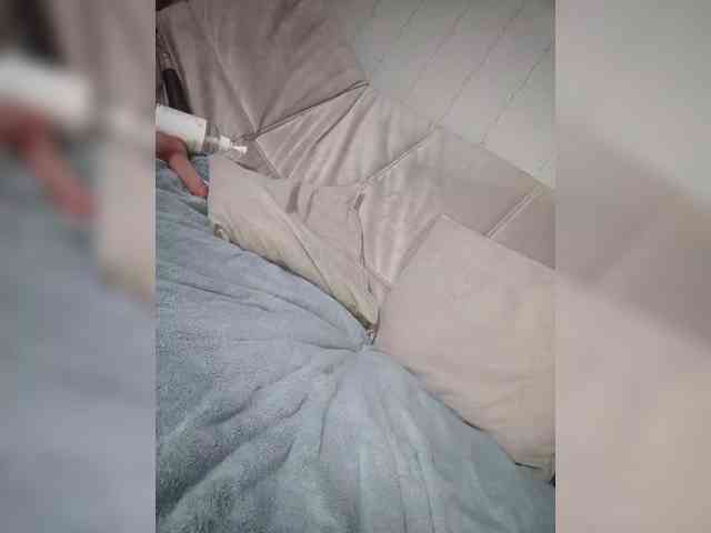 Mary_Traxwell webcam