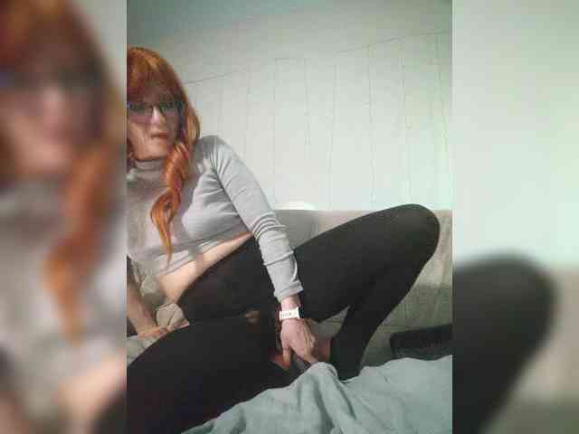 Mary_Traxwell webcam