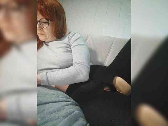 Mary_Traxwell webcam