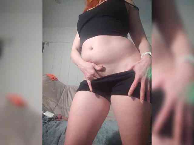 Mary_Traxwell webcam