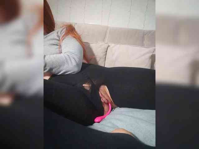 Mary_Traxwell webcam