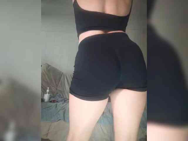 Mary_Traxwell webcam