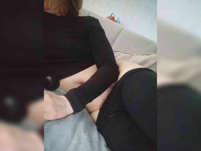 Mary_Traxwell webcam