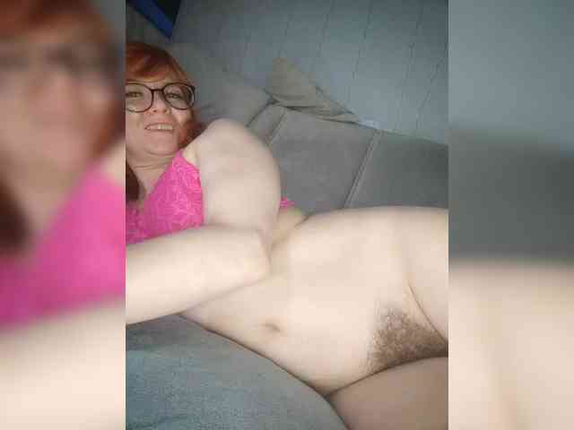 Mary_Traxwell webcam