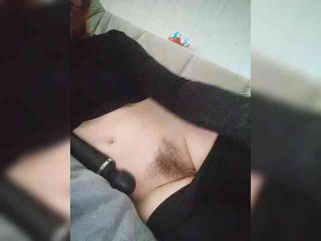 Mary_Traxwell webcam