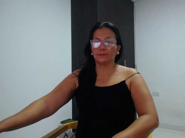 abriyiz-92 webcam bongacams model stream image