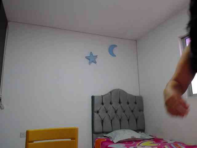 abriyiz-92 webcam