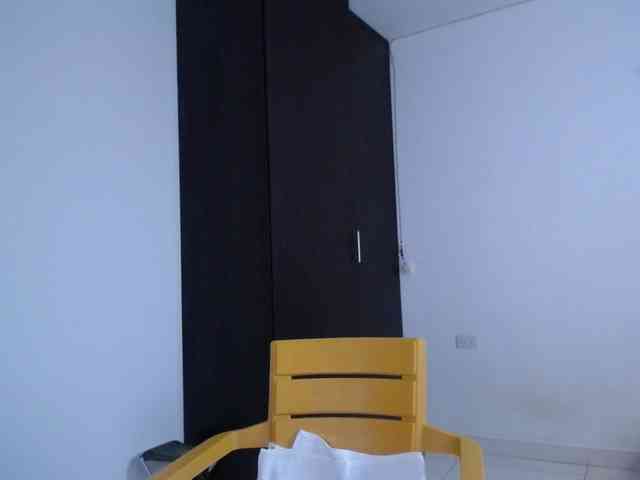 abriyiz-92 webcam