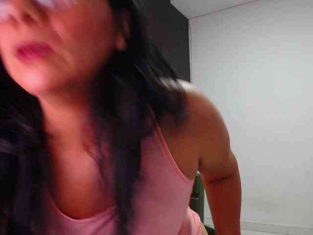 abriyiz-92 webcam