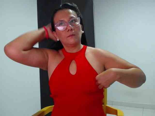 abriyiz-92 webcam
