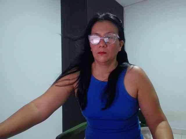 abriyiz-92 webcam