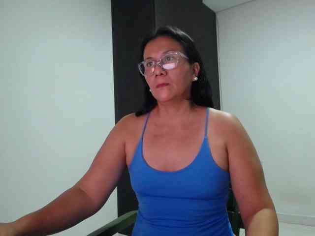abriyiz-92 webcam