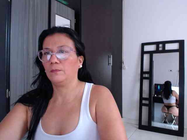 abriyiz-92 webcam