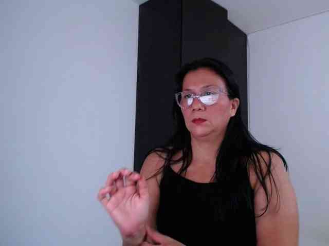 abriyiz-92 webcam