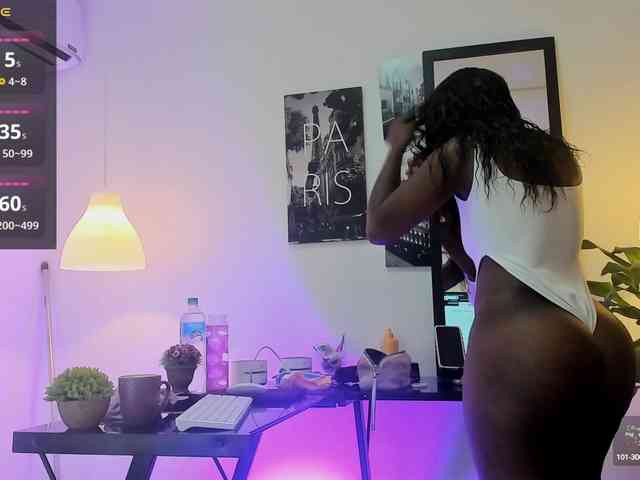 BrianaBrown webcam