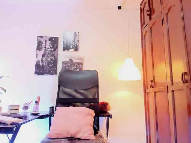 BrianaBrown webcam