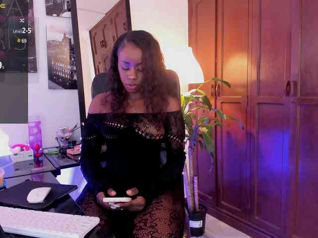 BrianaBrown webcam