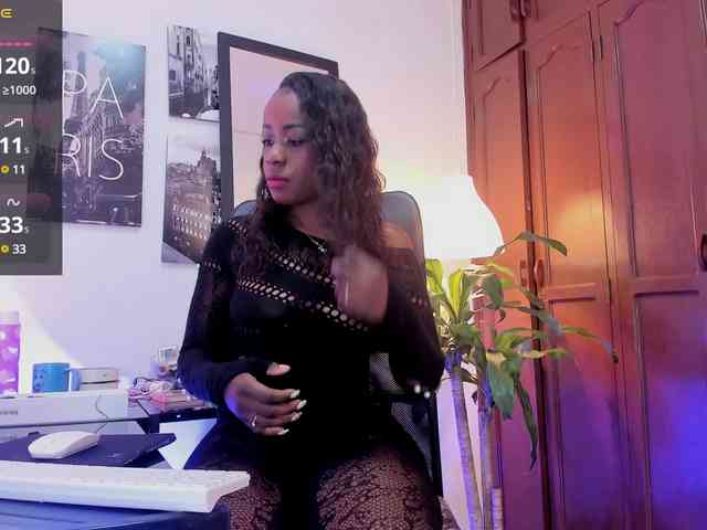 BrianaBrown webcam
