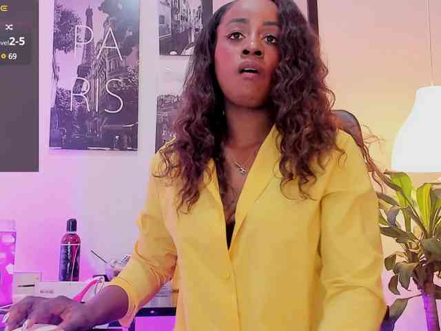 BrianaBrown webcam