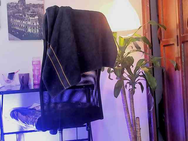 BrianaBrown webcam