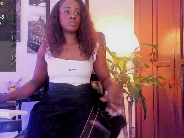 BrianaBrown webcam