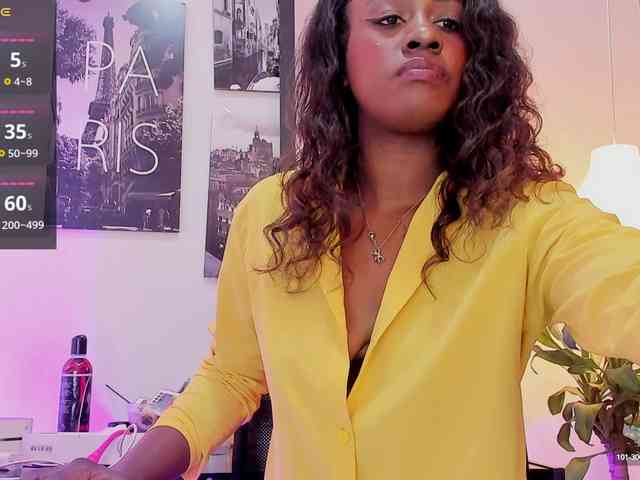 BrianaBrown webcam
