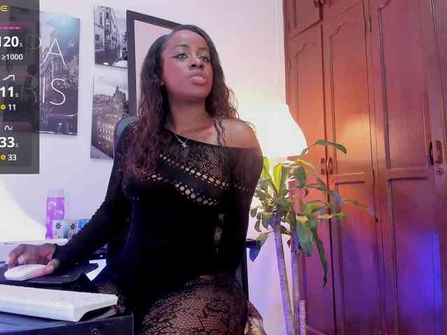 BrianaBrown webcam