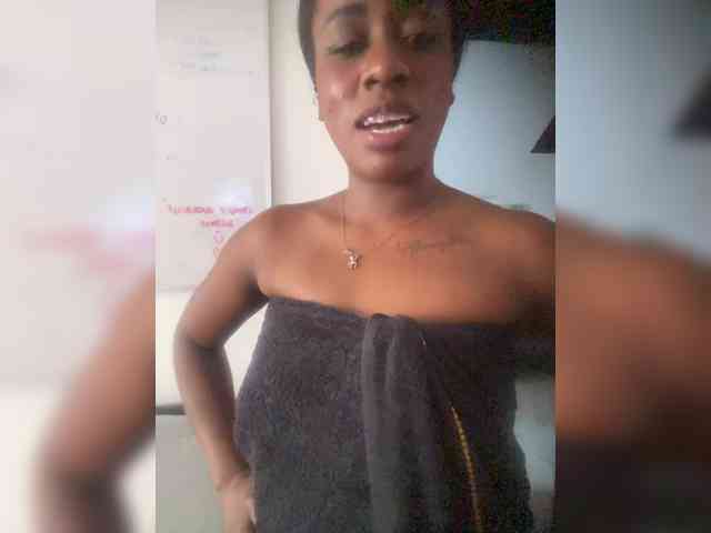 BrianaBrownn webcam
