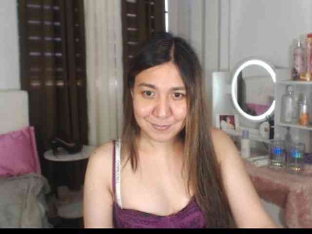 StellaHuge Live Webcam on BongaCams