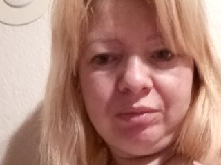 Sukie-Sukie Porn Show