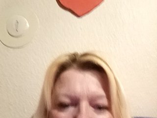 Sukie-Sukie Porn Show