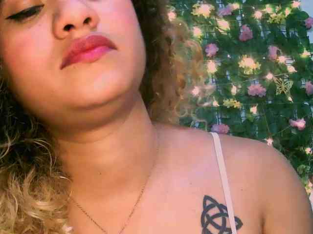 Crystal25 Live Webcam on BongaCams Crystal25 Live Webcam on BongaCams