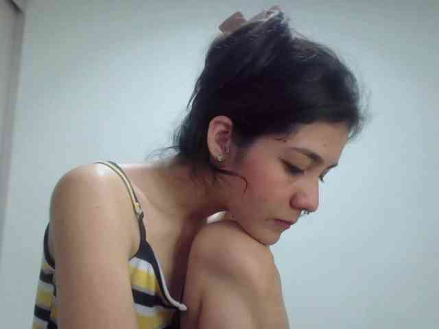 Roxy-smithh webcam