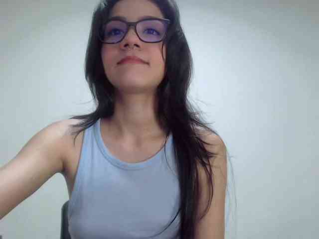 Roxy-smithh webcam