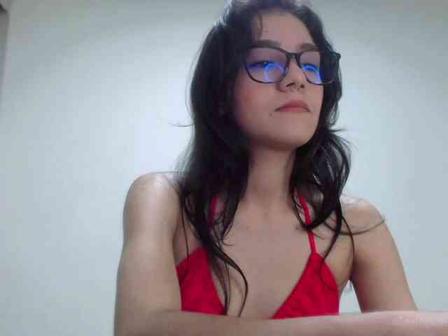 Roxy-smithh webcam