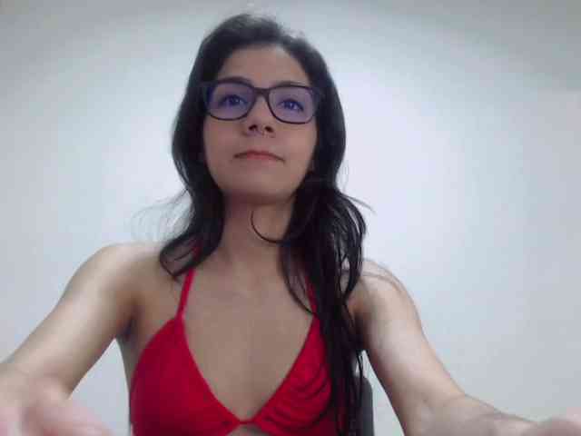Roxy-smithh webcam