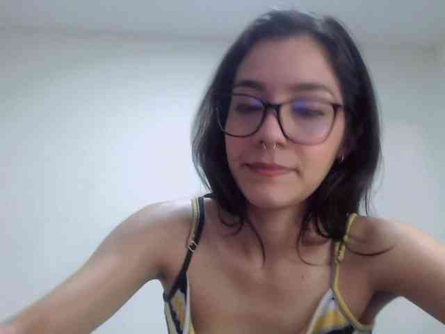 Roxy-smithh webcam