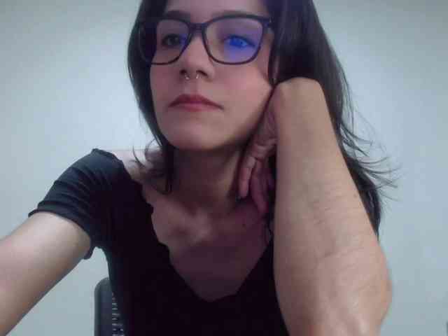 Roxy-smithh webcam