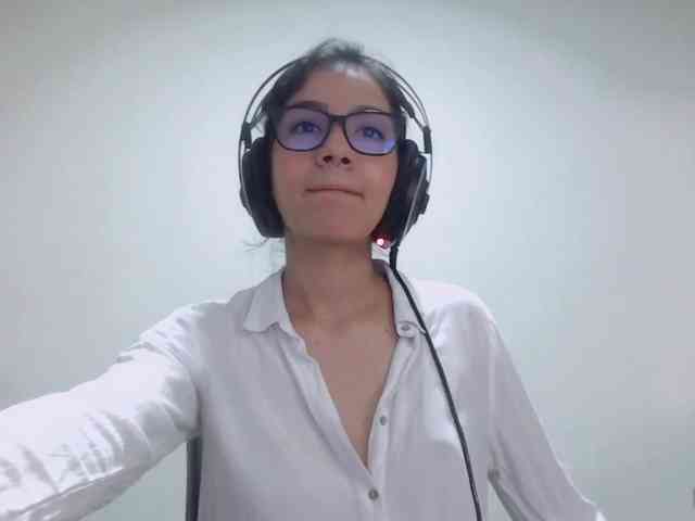 Roxy-smithh webcam