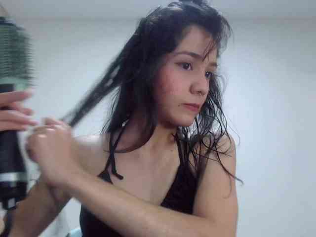 Roxy-smithh webcam
