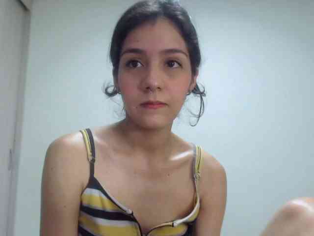 Roxy-smithh webcam
