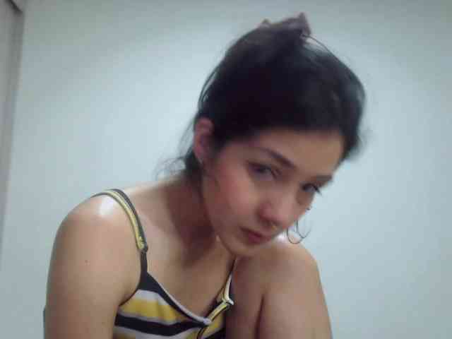 Roxy-smithh webcam