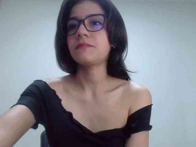 Roxy-smithh webcam